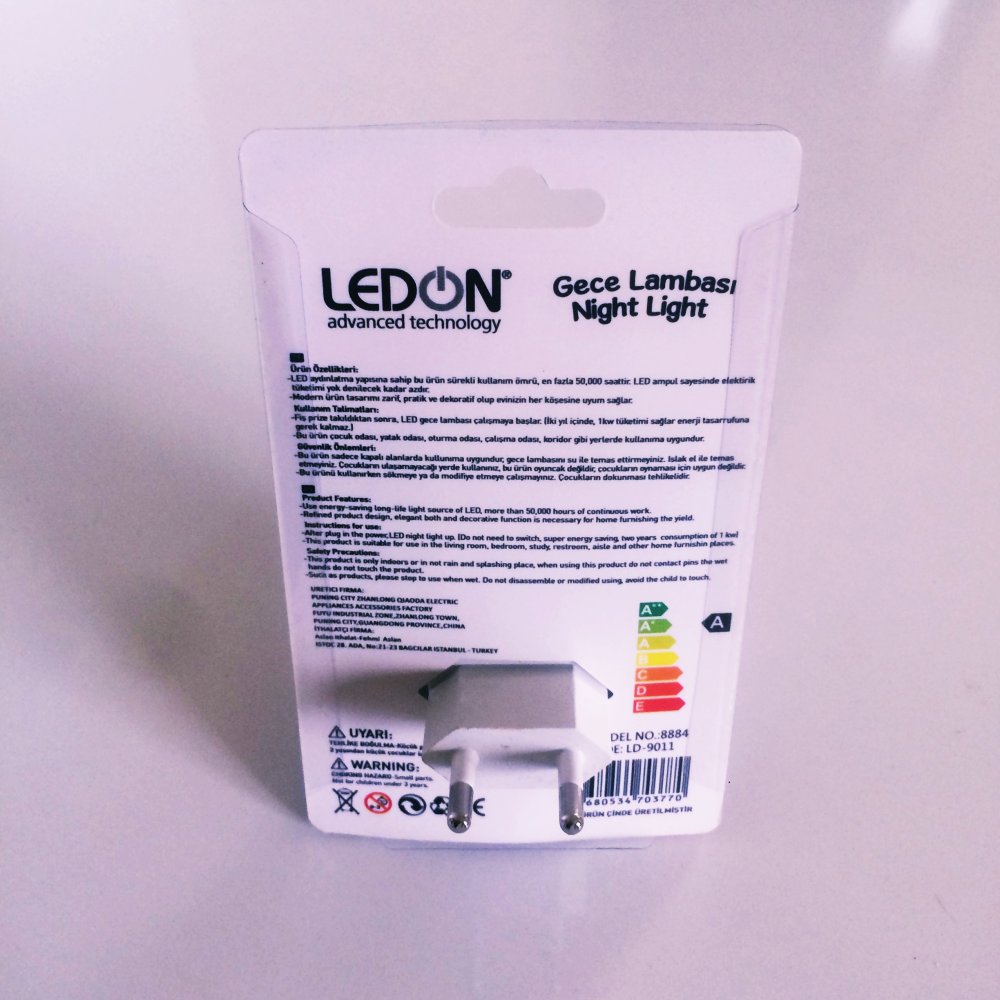 Ledon Karanlık Sensörlü Akıllı Gece Lambası