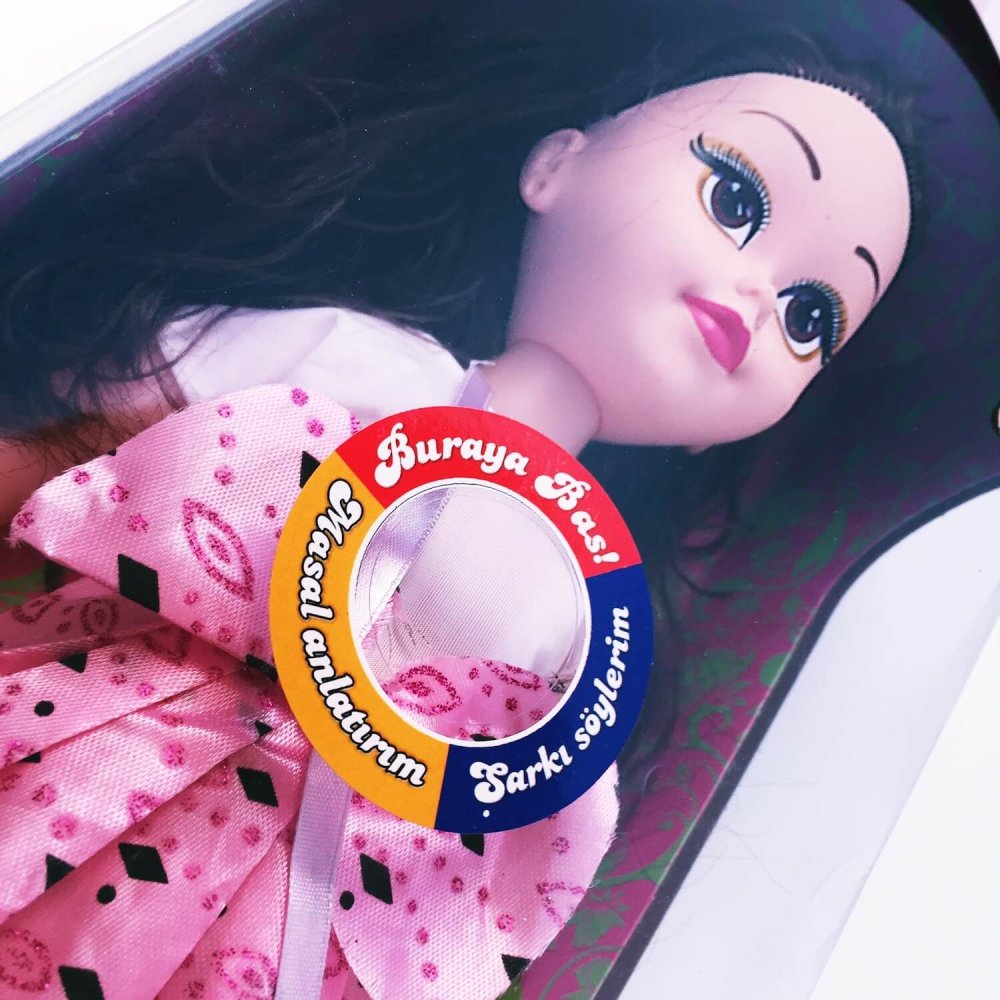 Masal Anlatan Şarkı Söyleyen Prenses Bebek Oyuncak