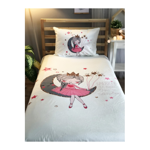 Beyaz Zemin Ayda Oturan Kız Dekorafit Örtü 18