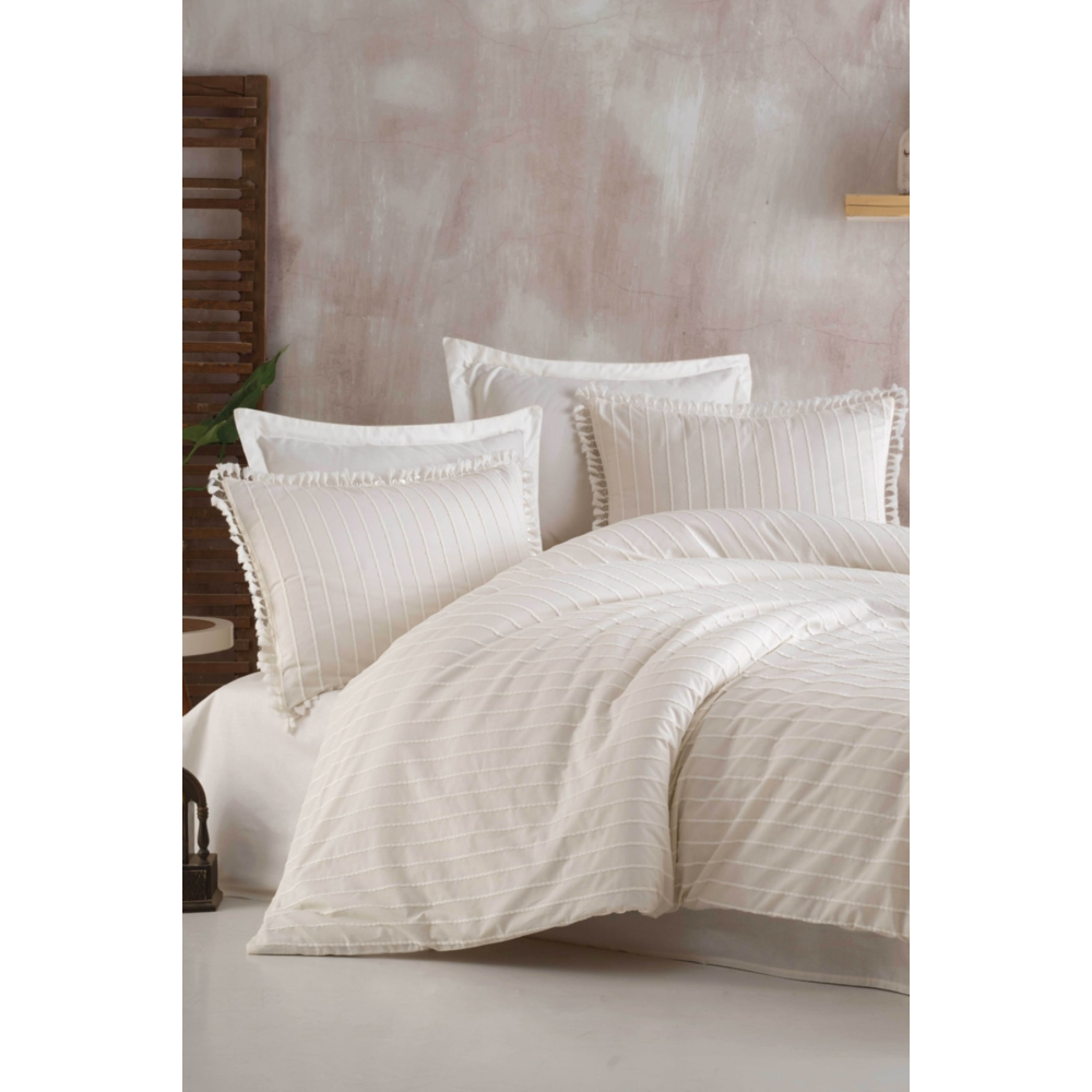 %100 Pamuk Çift Kişilik Püsküllü Nevresim Seti