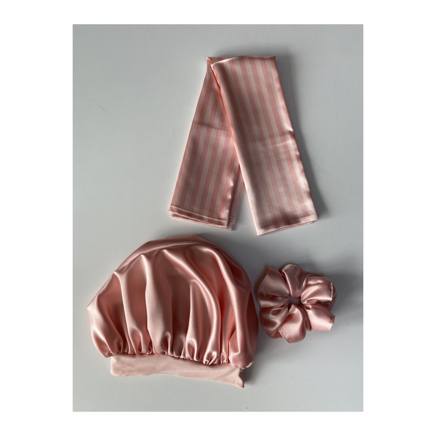 Kıvırcık Saçlılar için Pudra Saten Bone, Yastık Ve Toka Seti