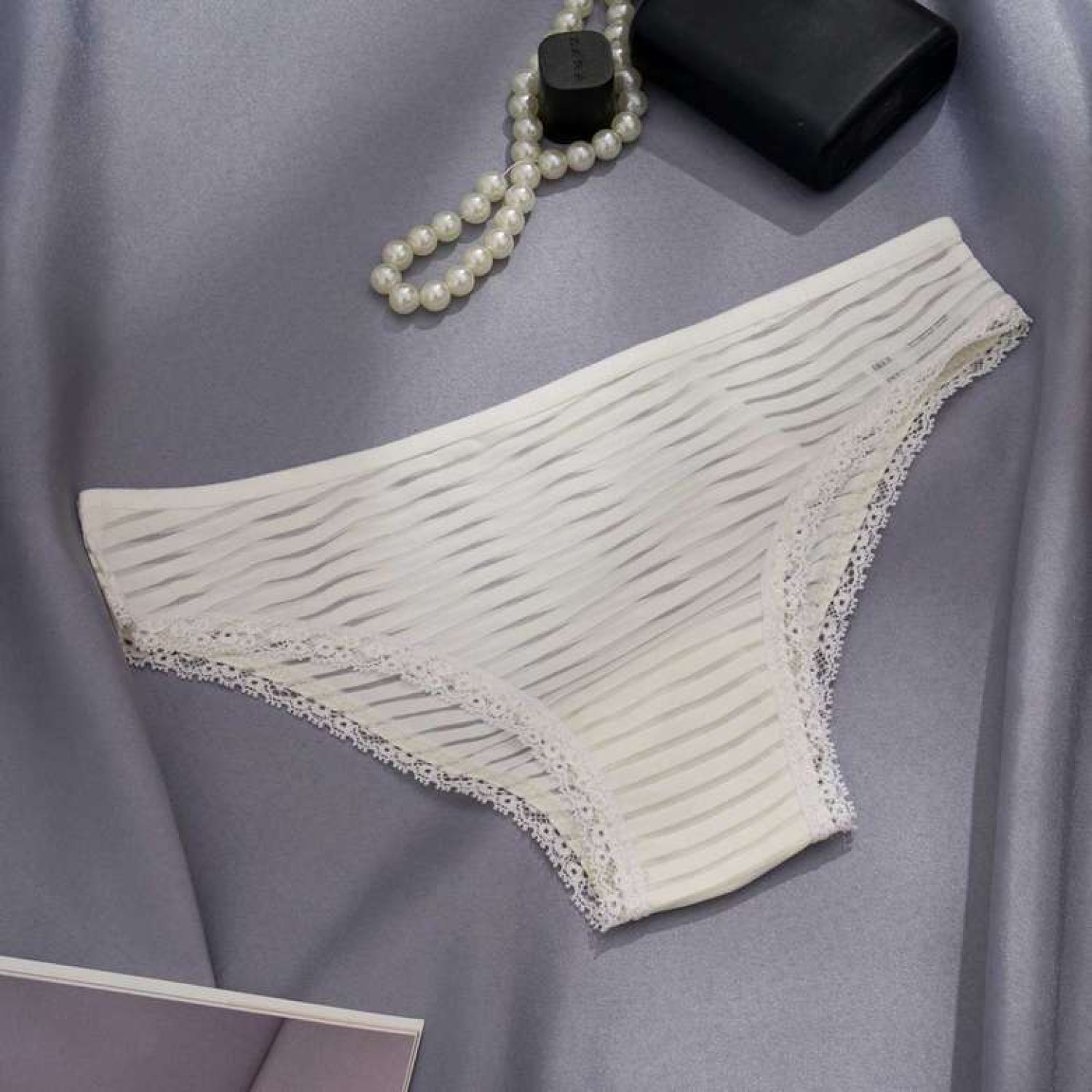 Silk & Blue Bayan Çizgili Slip Beyaz