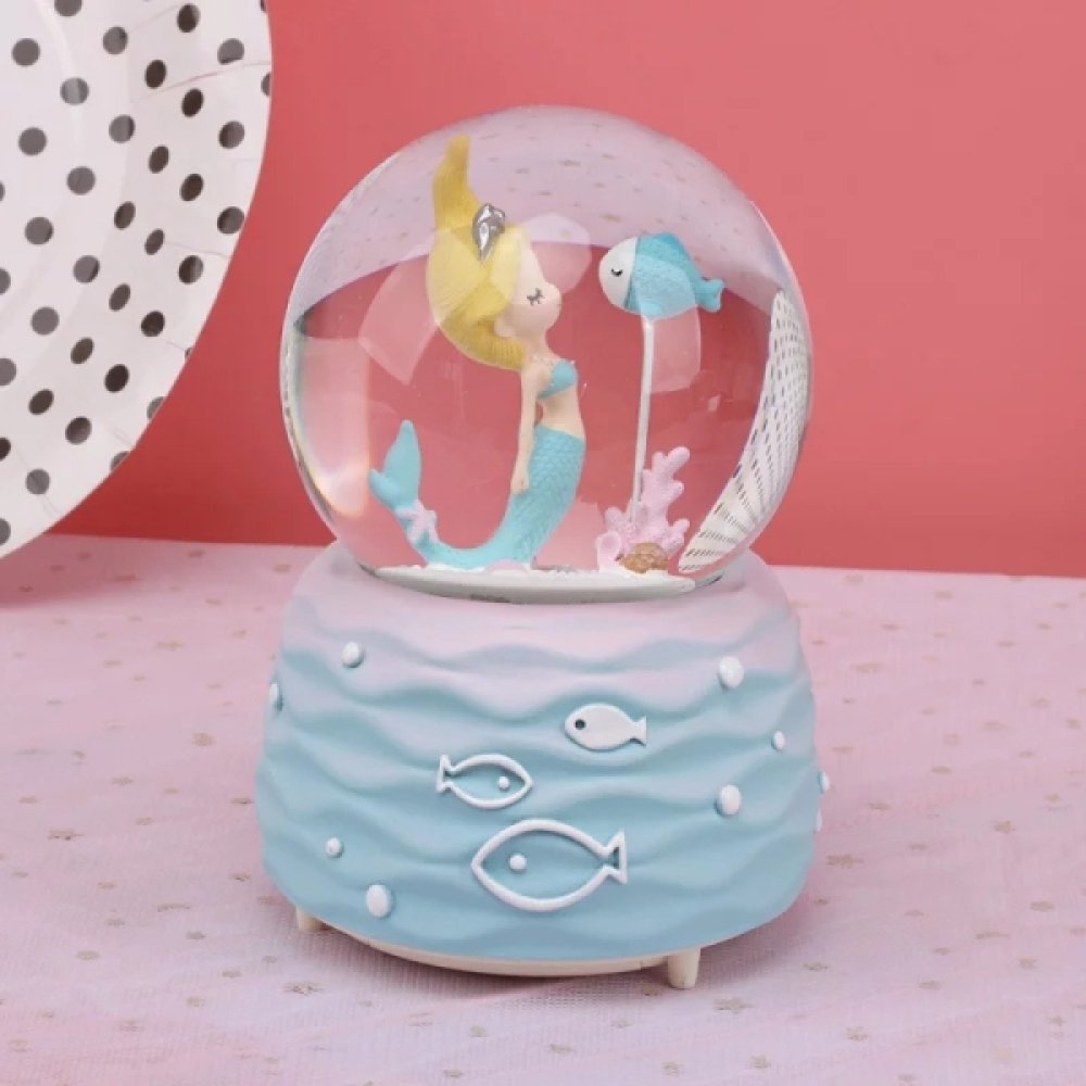 Deniz Kızı Temalı Püskürtmeli Kar Küresi