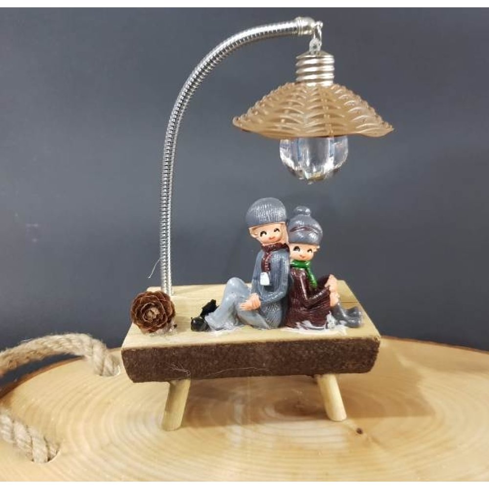 Toptan Bankta Oturan Çift Temalı Biblo