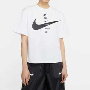 Nike CU5682-100 Kadın Tişört