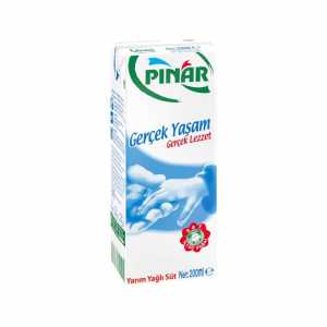 Pınar Süt Yarım Yağlı 200 Ml